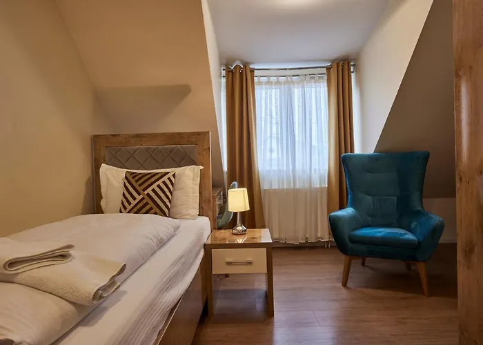 Hotel Isha
